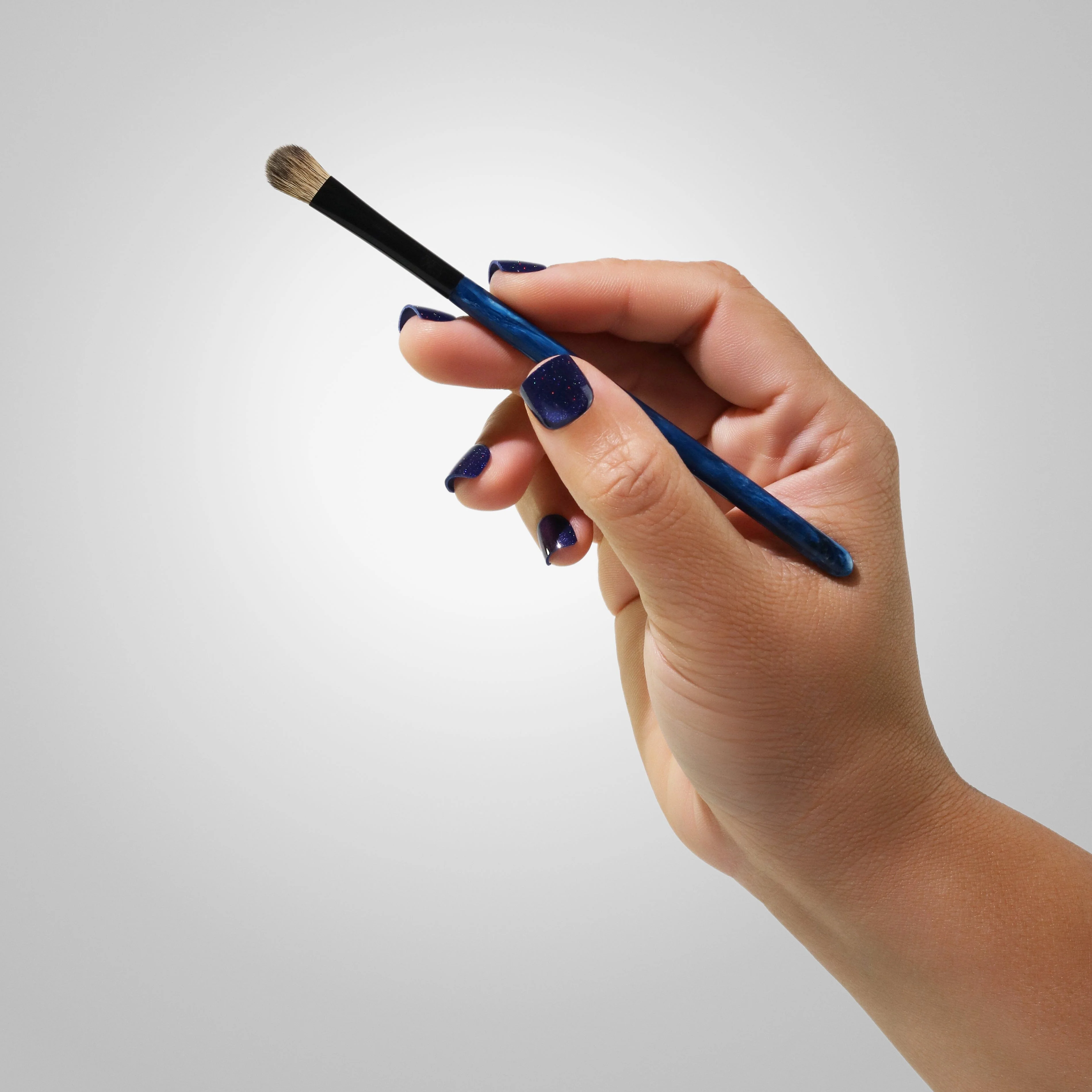 E60 Blend Crease Brush - Image 2